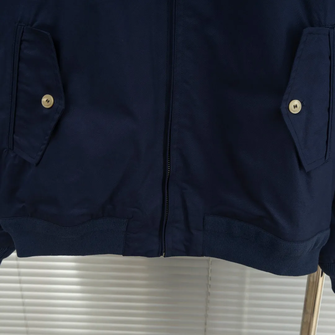 P440 top version (different currencies) You can scan the QR code to enter the official website. Style: Ralph Lauren POLO Ralph Lauren original molded small label embroidered Harrington jacket. Color: Picture color. Size: S-XL. Fabric: Woven. Accessories: Full set of customized accessories. No gender distinction. Same style for men and women.